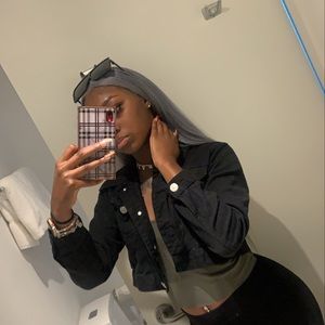 Meet your Posher, Anayliah